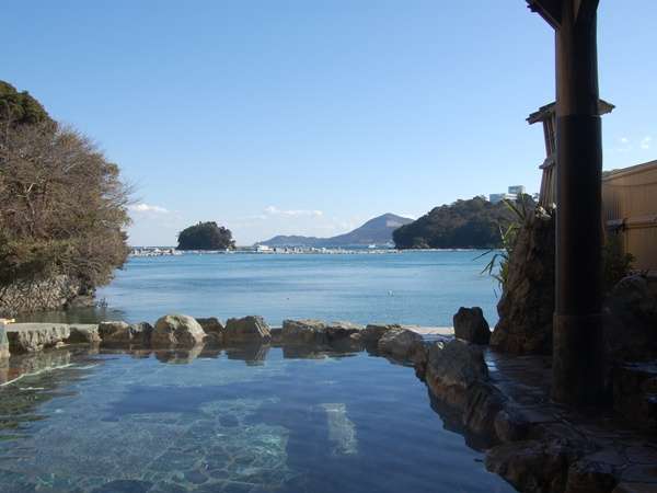 Open-air bath